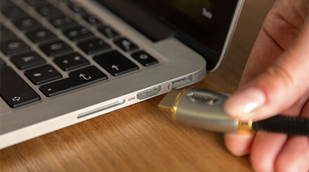 Mac con conexión HDMI